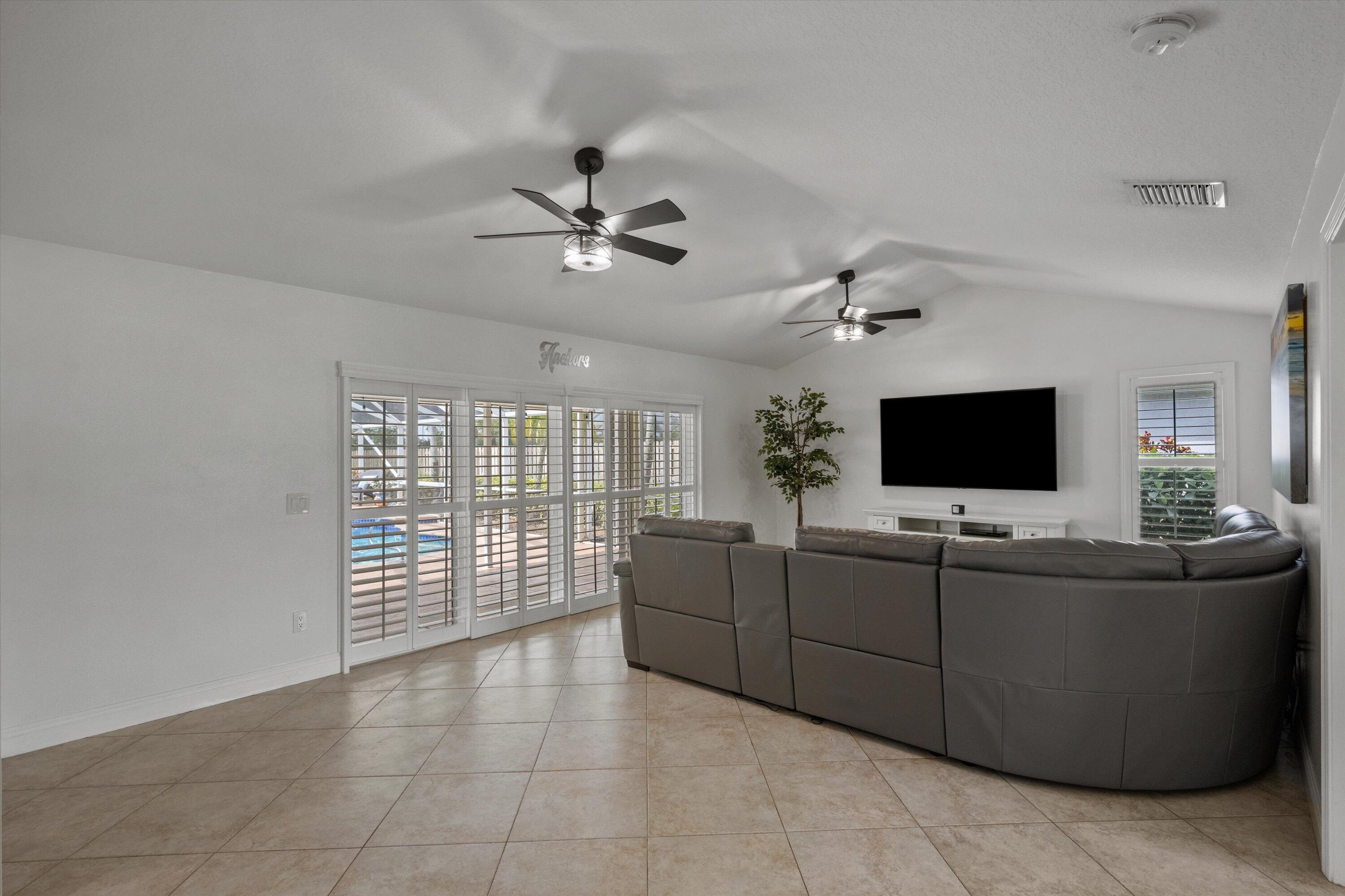 13813 Geranium Place Wellington, FL 33414 - Photo 24 of 39 09-DSC_9022