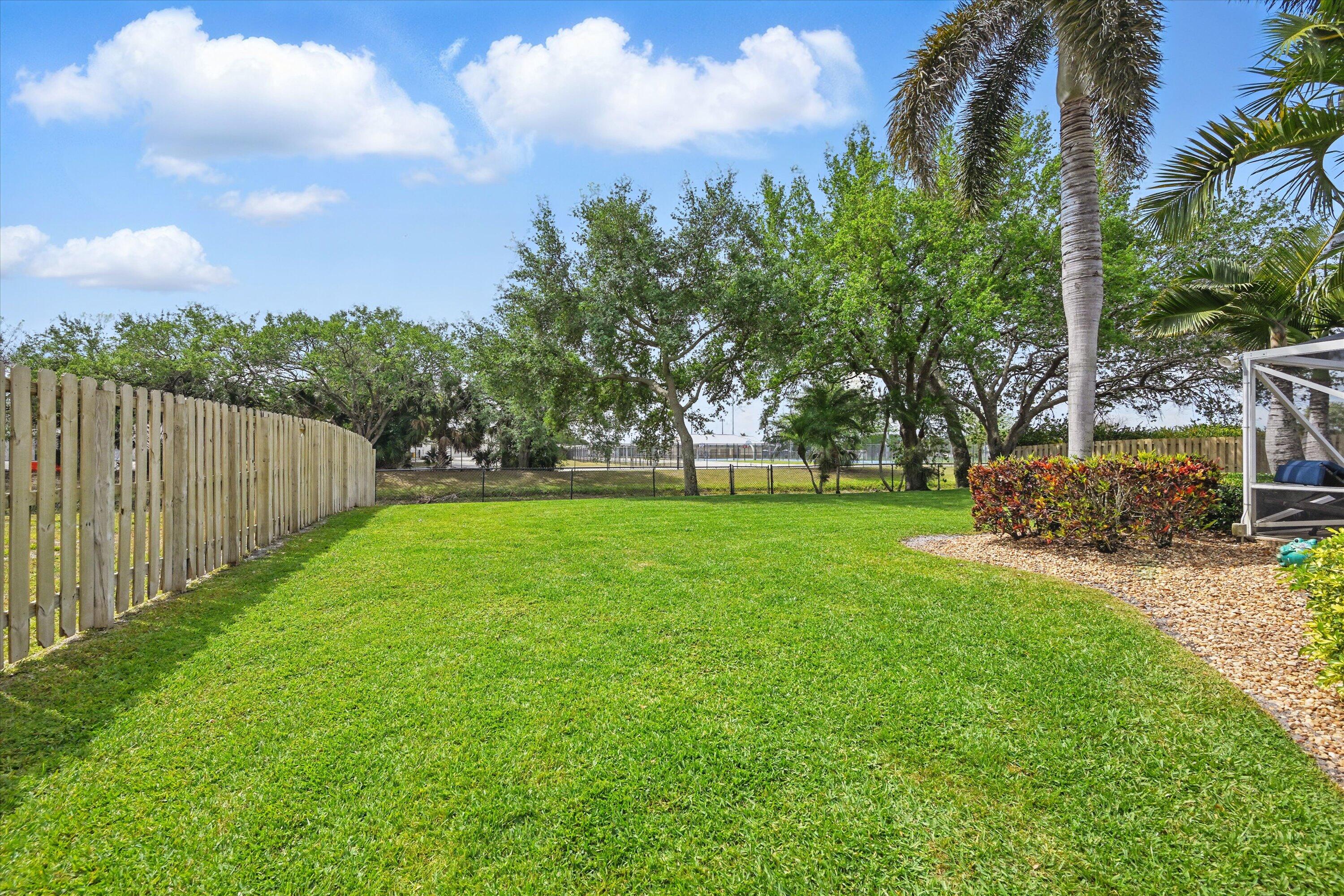 13813 Geranium Place Wellington, FL 33414 - Photo 37 of 39 35-Photo_065