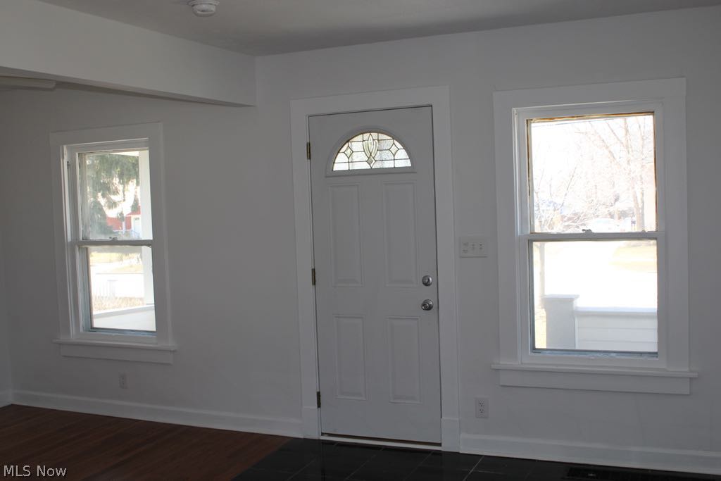 689 Northfield Road Bedford, OH 44146 - Photo 10 of 12