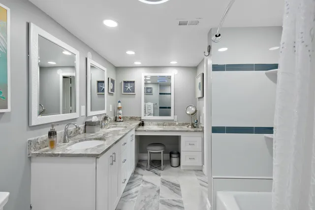 $449,000 | 800 Jeffery Street, Unit 211, Boca Raton, FL 33487