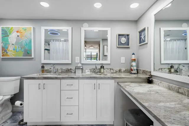 $449,000 | 800 Jeffery Street, Unit 211, Boca Raton, FL 33487