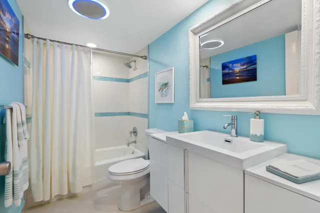 $449,000 | 800 Jeffery Street, Unit 211, Boca Raton, FL 33487