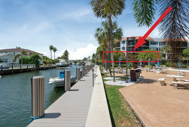 $449,000 | 800 Jeffery Street, Unit 211, Boca Raton, FL 33487