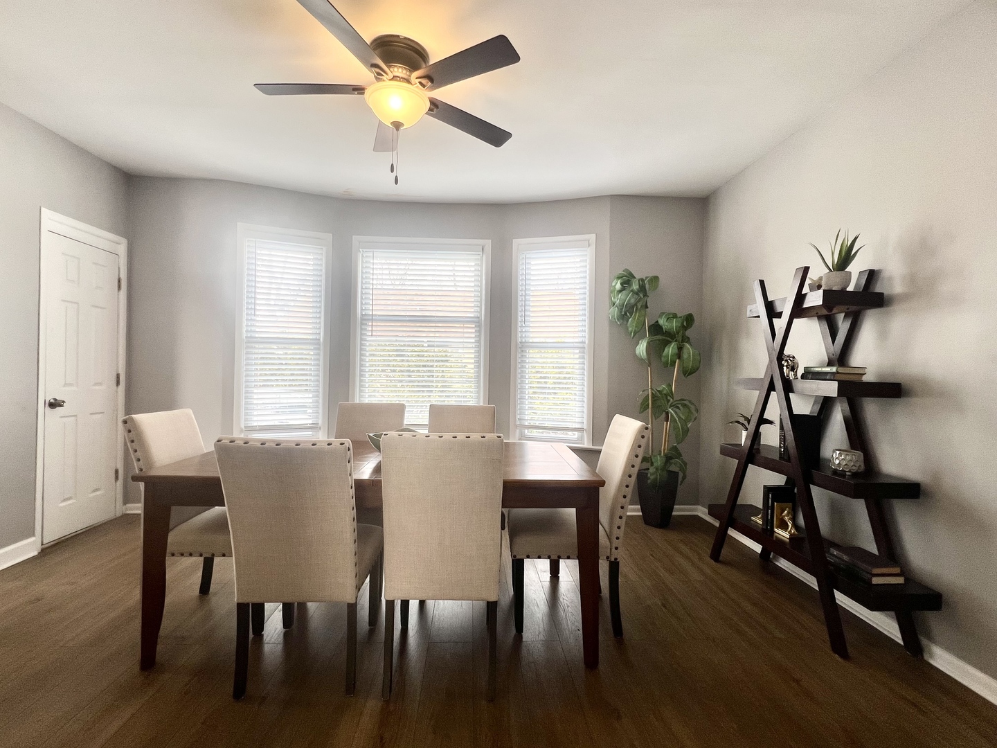 7113 Clarendon Hills Road Darien, IL 60561 - Photo 9 of 35 a view of a dining room with furniture window and wooden floor
