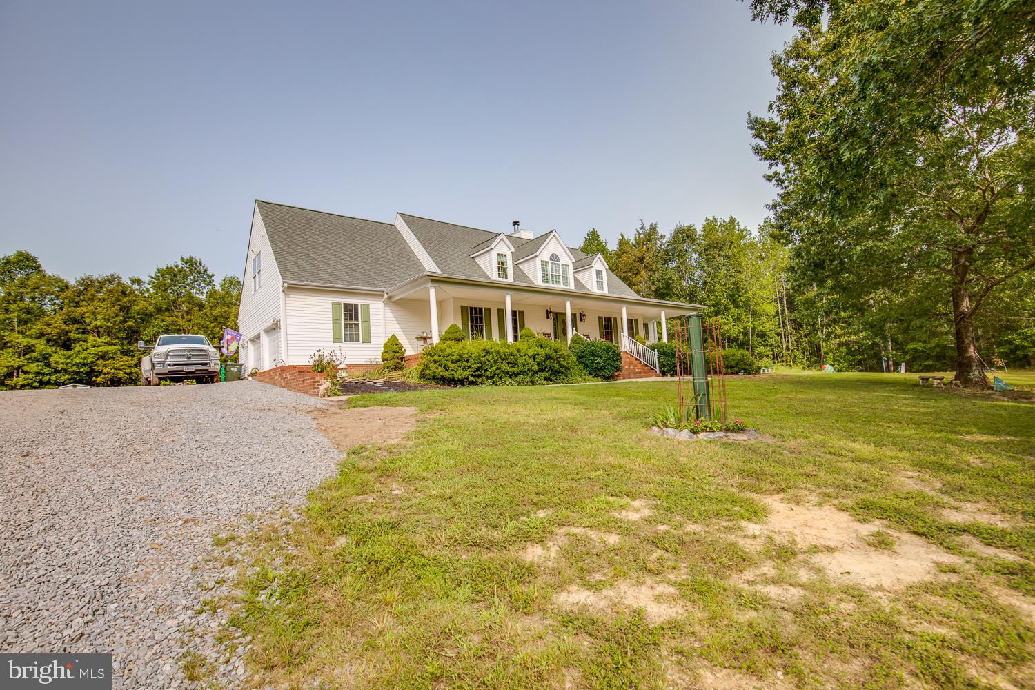 23210 Friendship Road Ruther Glen, VA 22546 - Photo 2 of 58 Main home with attached 2 car garage