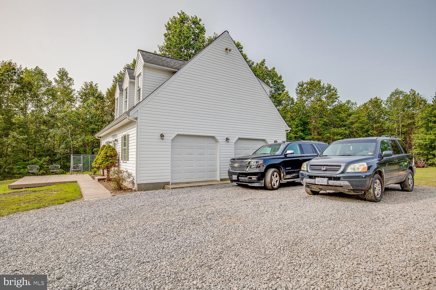23210 Friendship Road Ruther Glen, VA 22546 - Photo 5 of 58 Detached 4 car garage with living area above