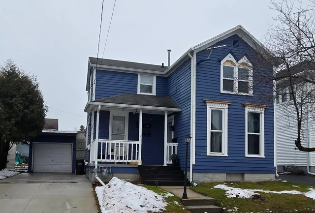 $149,000 | 505 St Clair Street, Manitowoc, WI 54220
