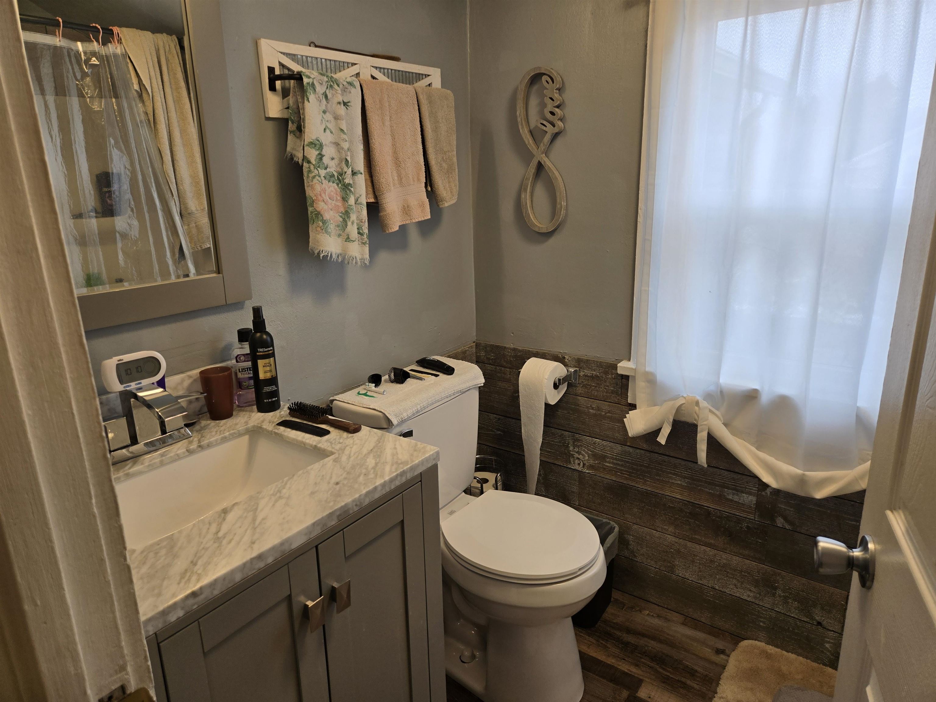 505 St Clair Street Manitowoc, WI 54220 - Photo 5 of 14