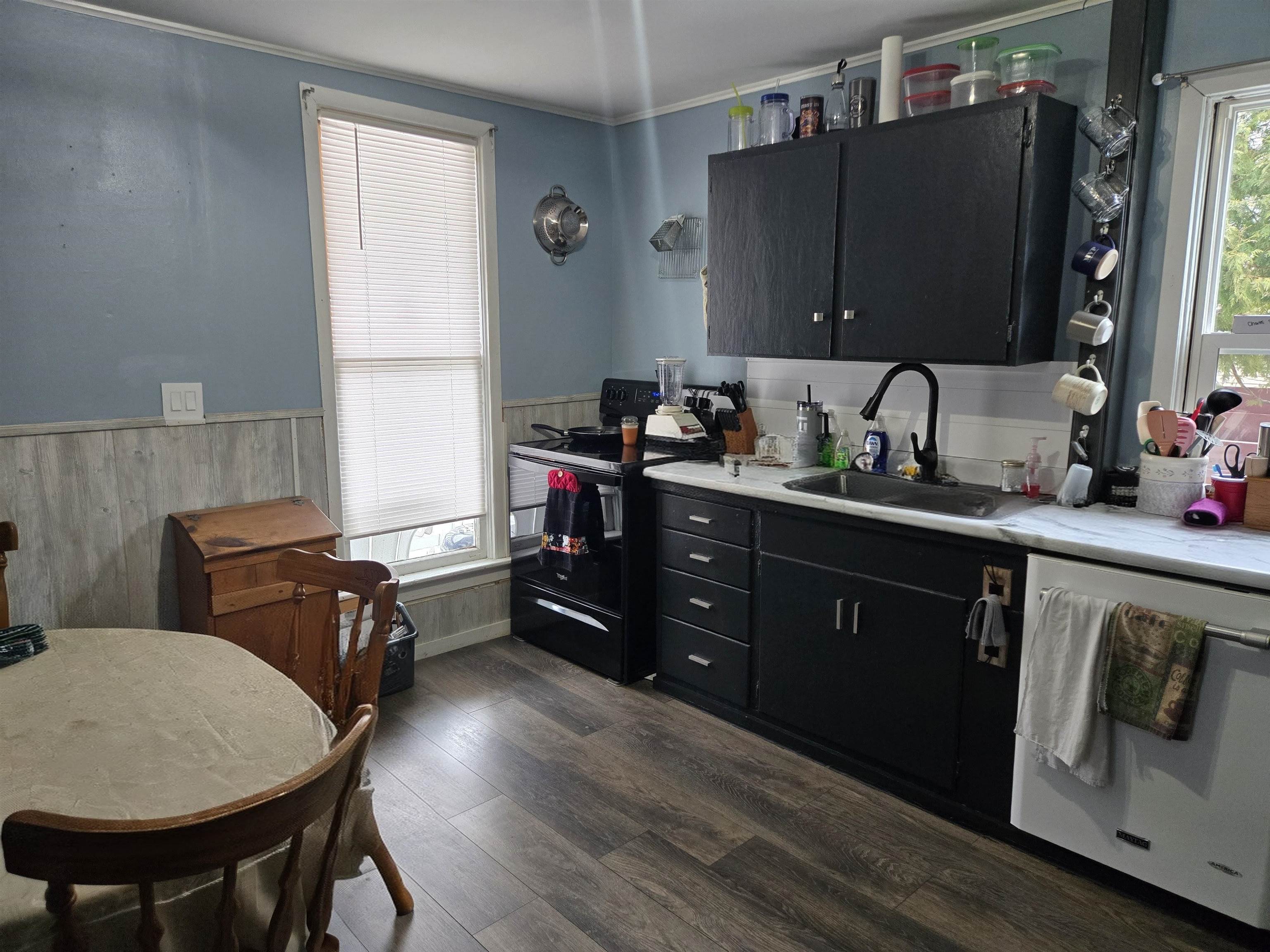 505 St Clair Street Manitowoc, WI 54220 - Photo 8 of 14