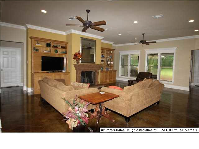 18394 Hidden Ridge Court Prairieville, LA 70769 - Photo 7 of 24 Gallery Image 7