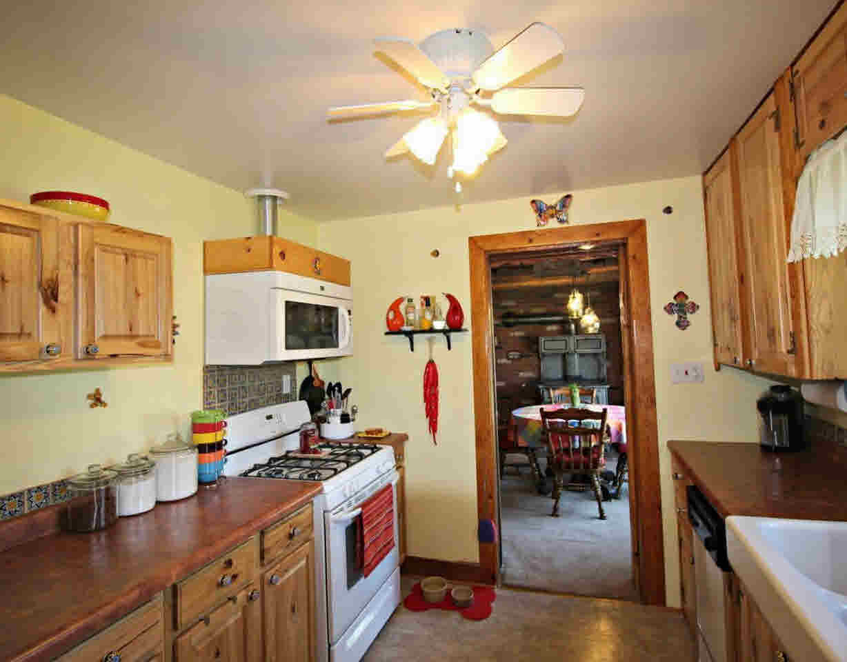 5081 Baldwin Road Swartz Creek, MI 48473 - Photo 5 of 32 21284541-4.JPG