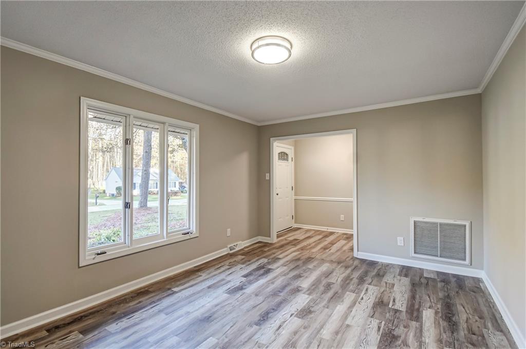 4310 Lormar Road Greensboro, NC 27406 - Photo 9 of 40 Gallery Image 9