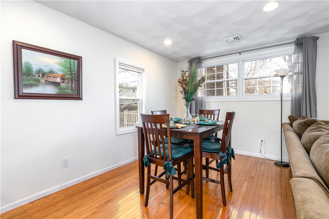 101 Lakeland Road Cranston, RI 02910 - Photo 6 of 22