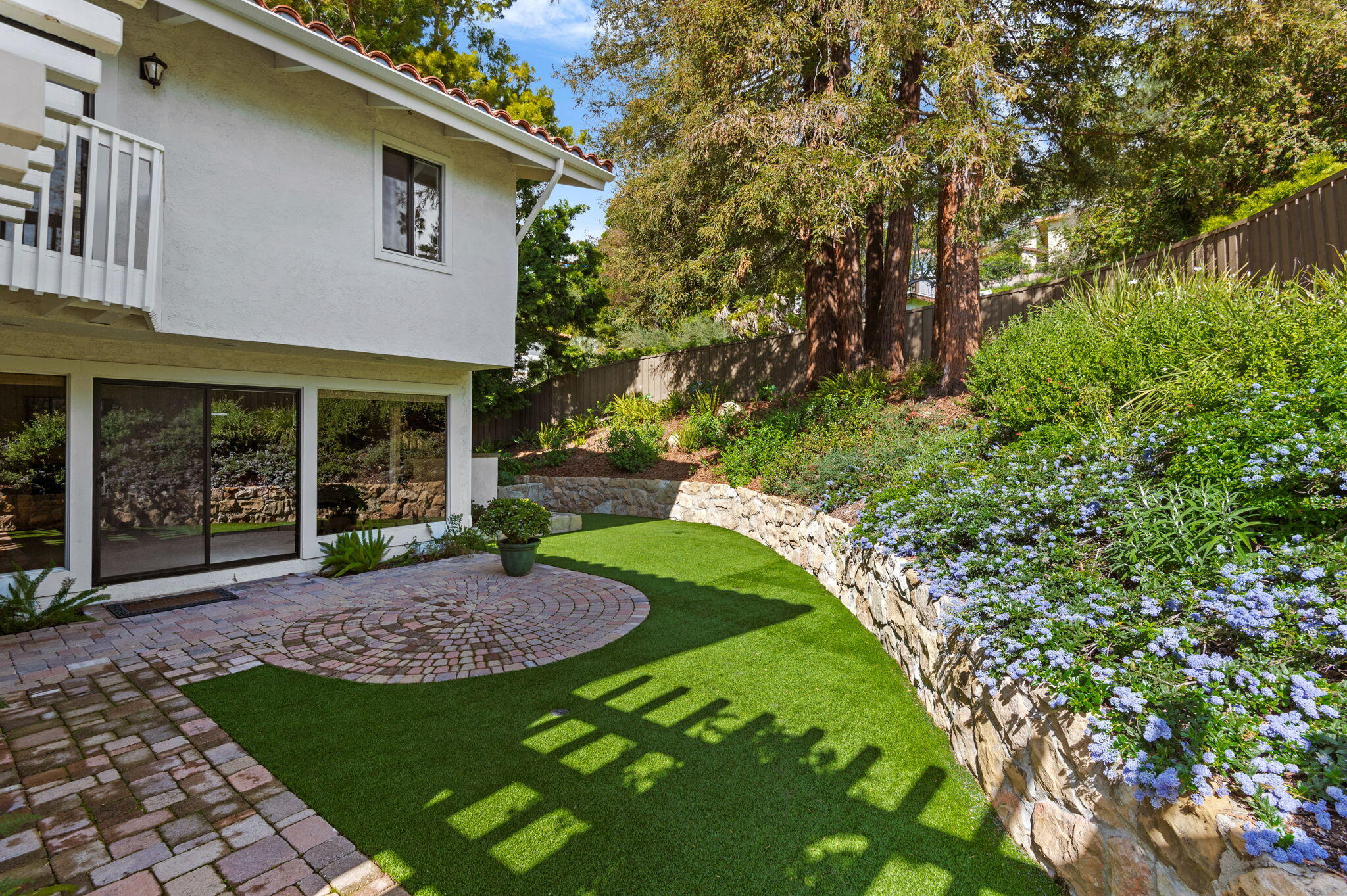 10 Rincon Vista Road Santa Barbara, CA 93103 - Photo 34 of 40 a view of a backyard with a patio