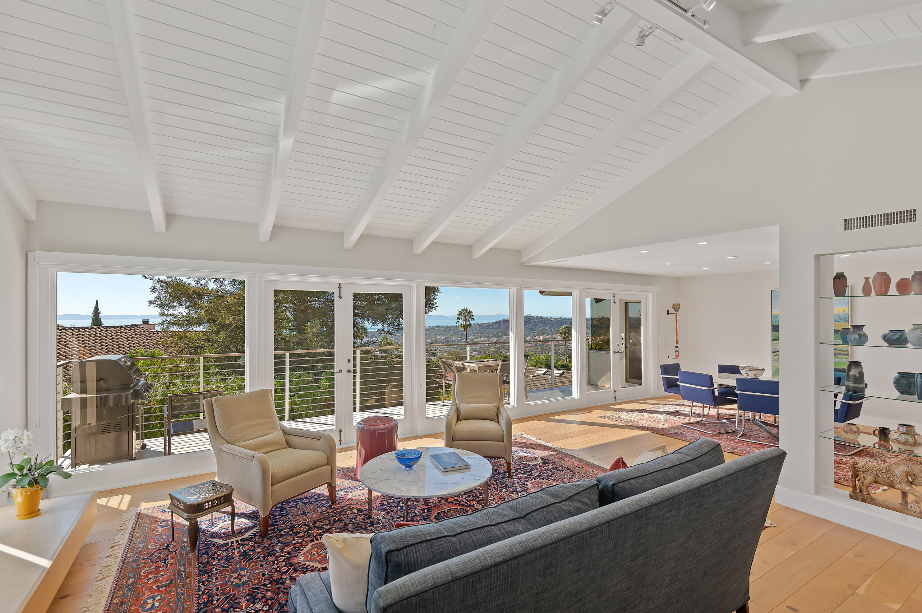 10 Rincon Vista Road Santa Barbara, CA 93103 - Photo 4 of 40 a outdoor living space with furniture and garden view