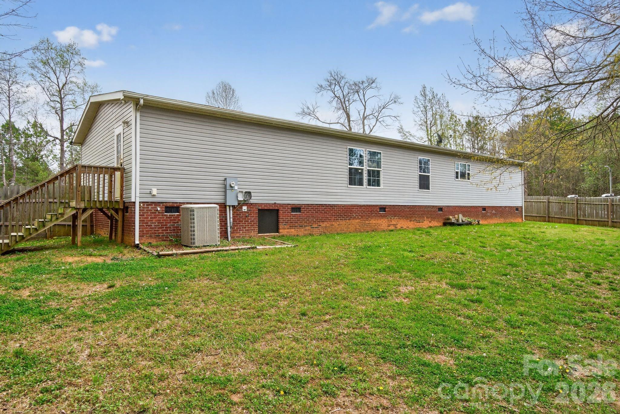 922 Lavender Road Grover, NC 28073 - Photo 4 of 23