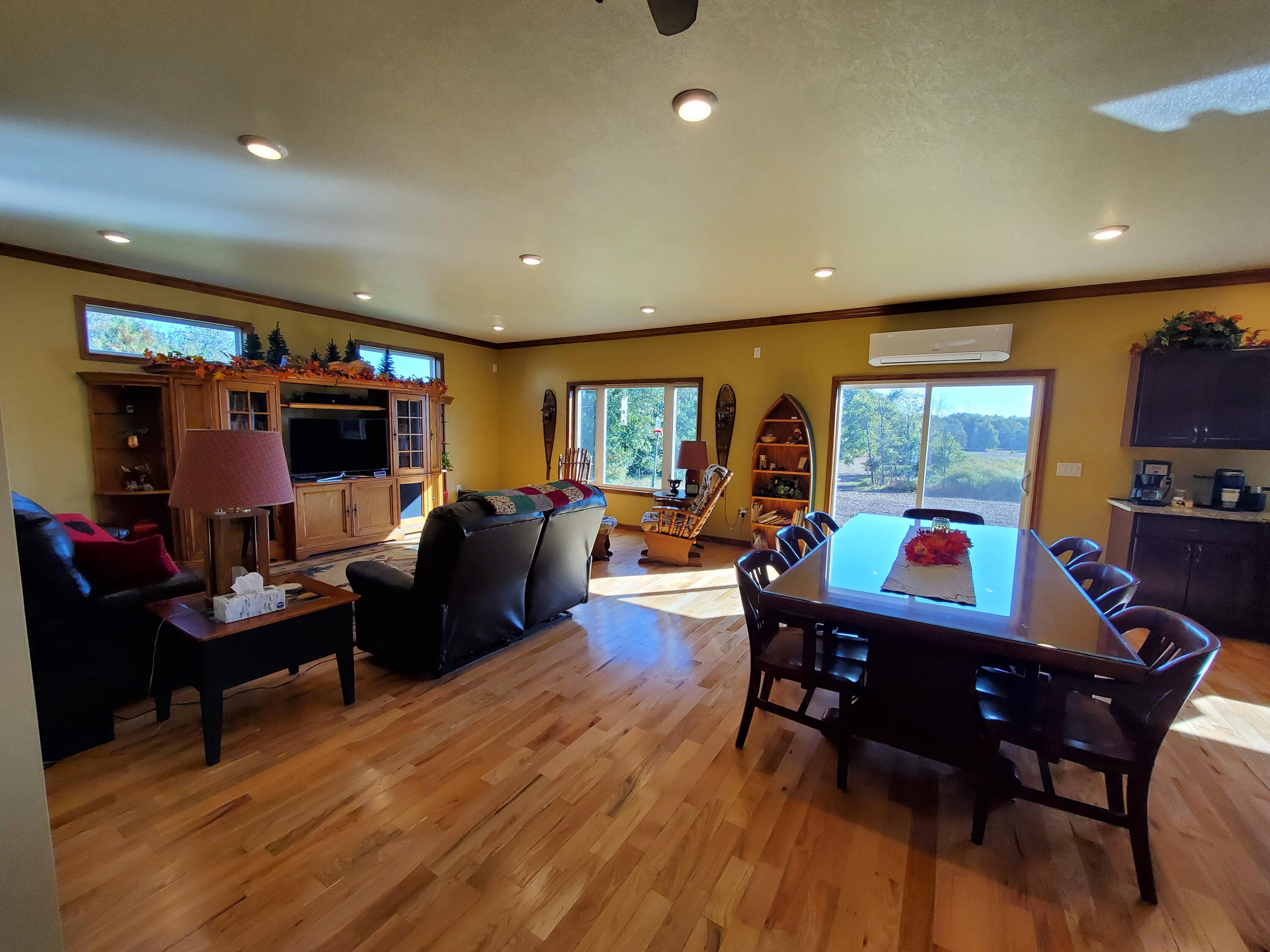 9457 South 29 Road Cadillac, MI 49601 - Photo 8 of 120 20210928_103816