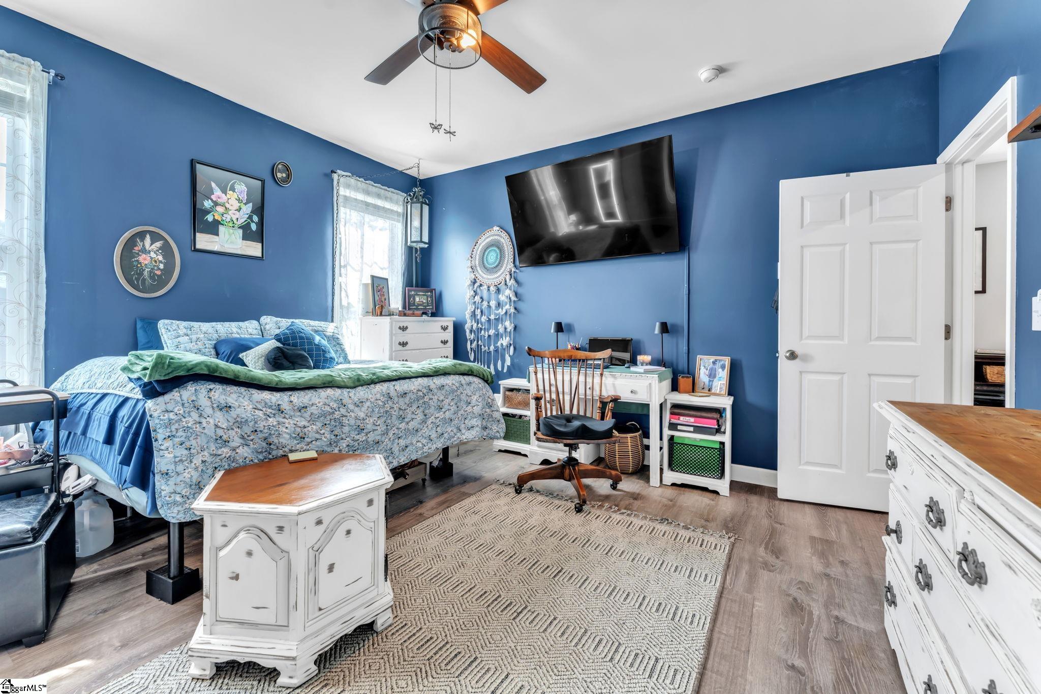 401 South Broad Street Clinton, SC 29325 - Photo 12 of 25