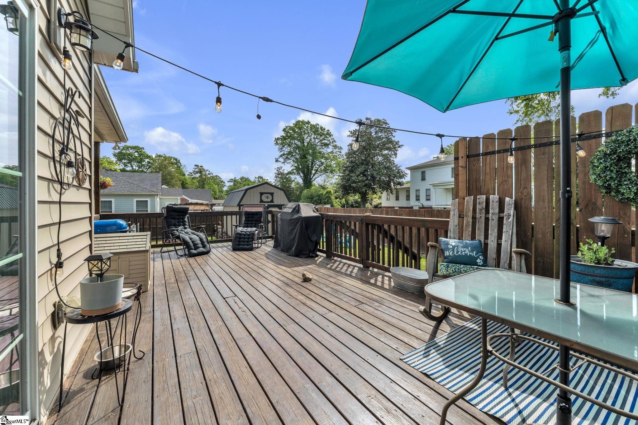 401 South Broad Street Clinton, SC 29325 - Photo 22 of 25