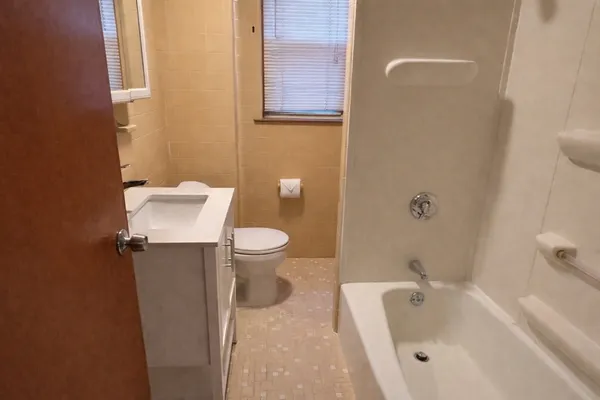 $2,800 | 9 Starbird Street, Unit 1, Malden, MA 02148