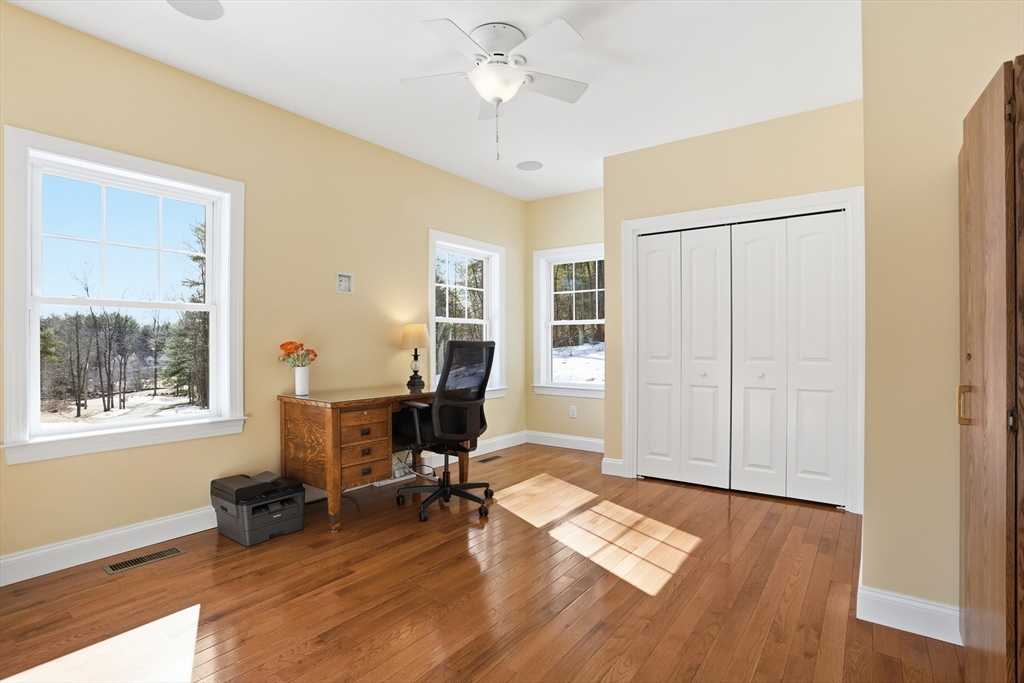 165 Lyman Road Berlin, MA 01503 - Photo 16 of 38