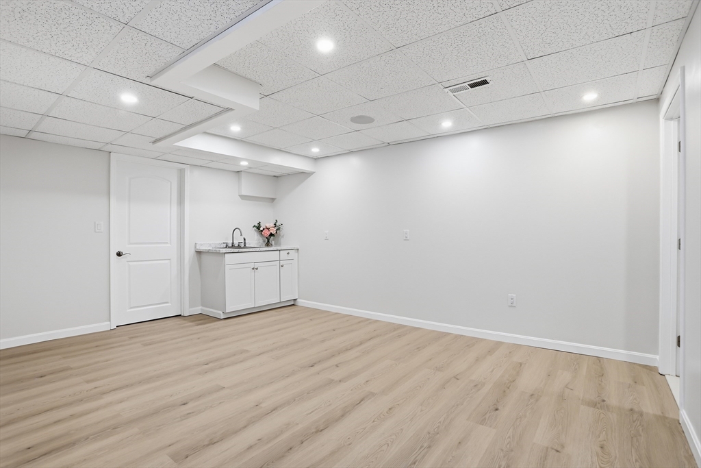 165 Lyman Road Berlin, MA 01503 - Photo 31 of 38