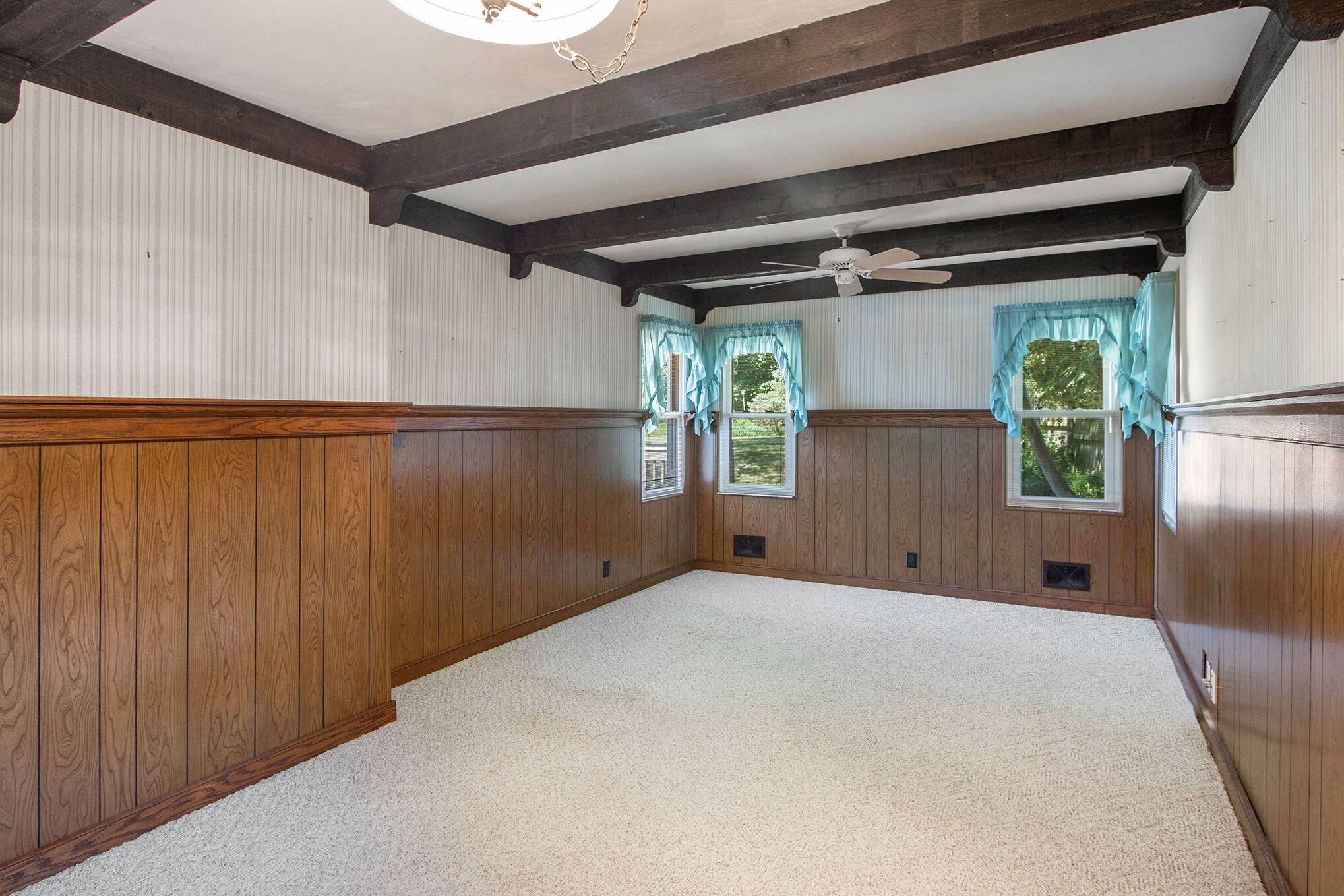 2038 Rambling Road Kalamazoo, MI 49008 - Photo 16 of 32 Sun Room