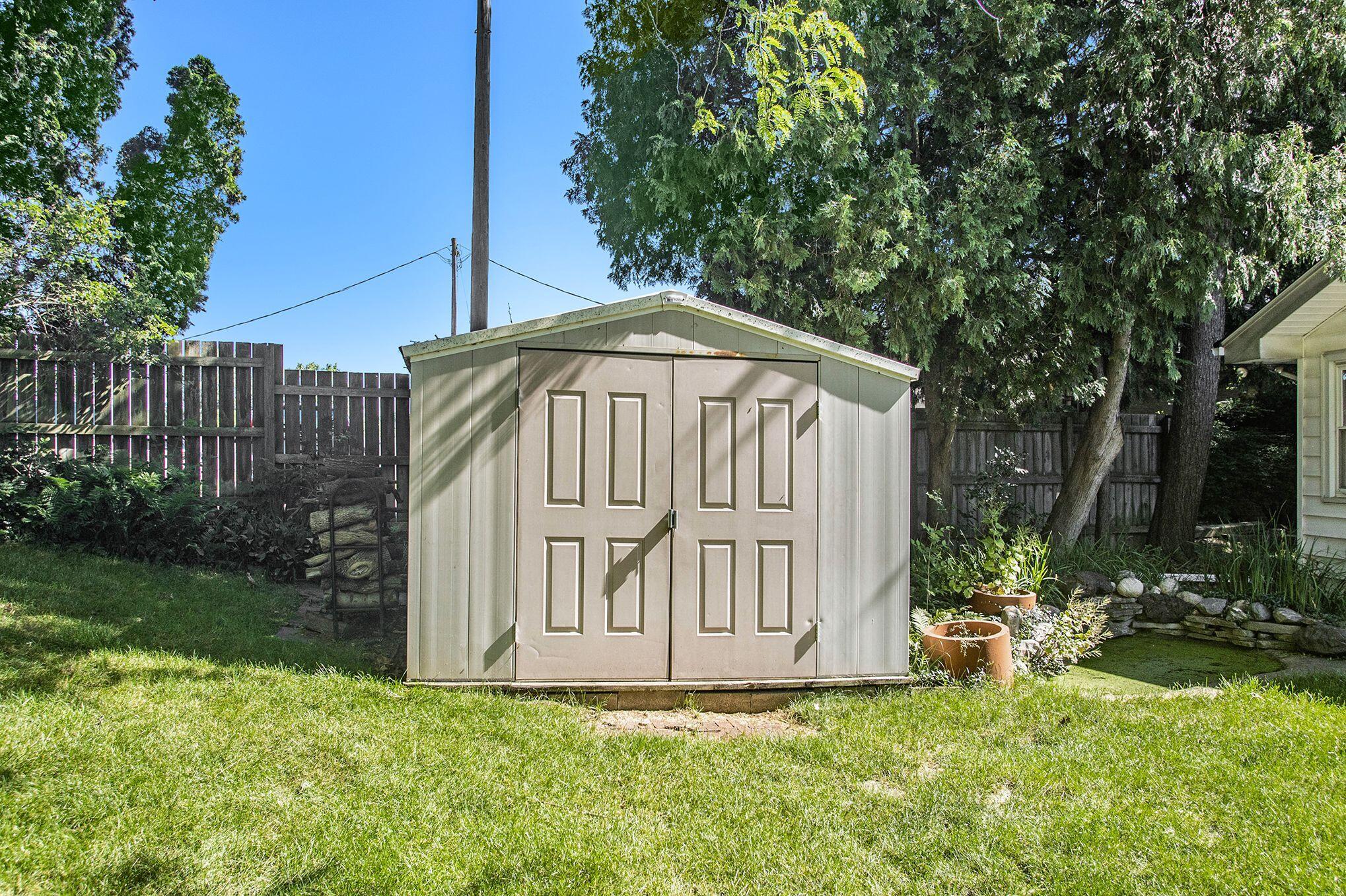 2038 Rambling Road Kalamazoo, MI 49008 - Photo 31 of 32 Storage Shed