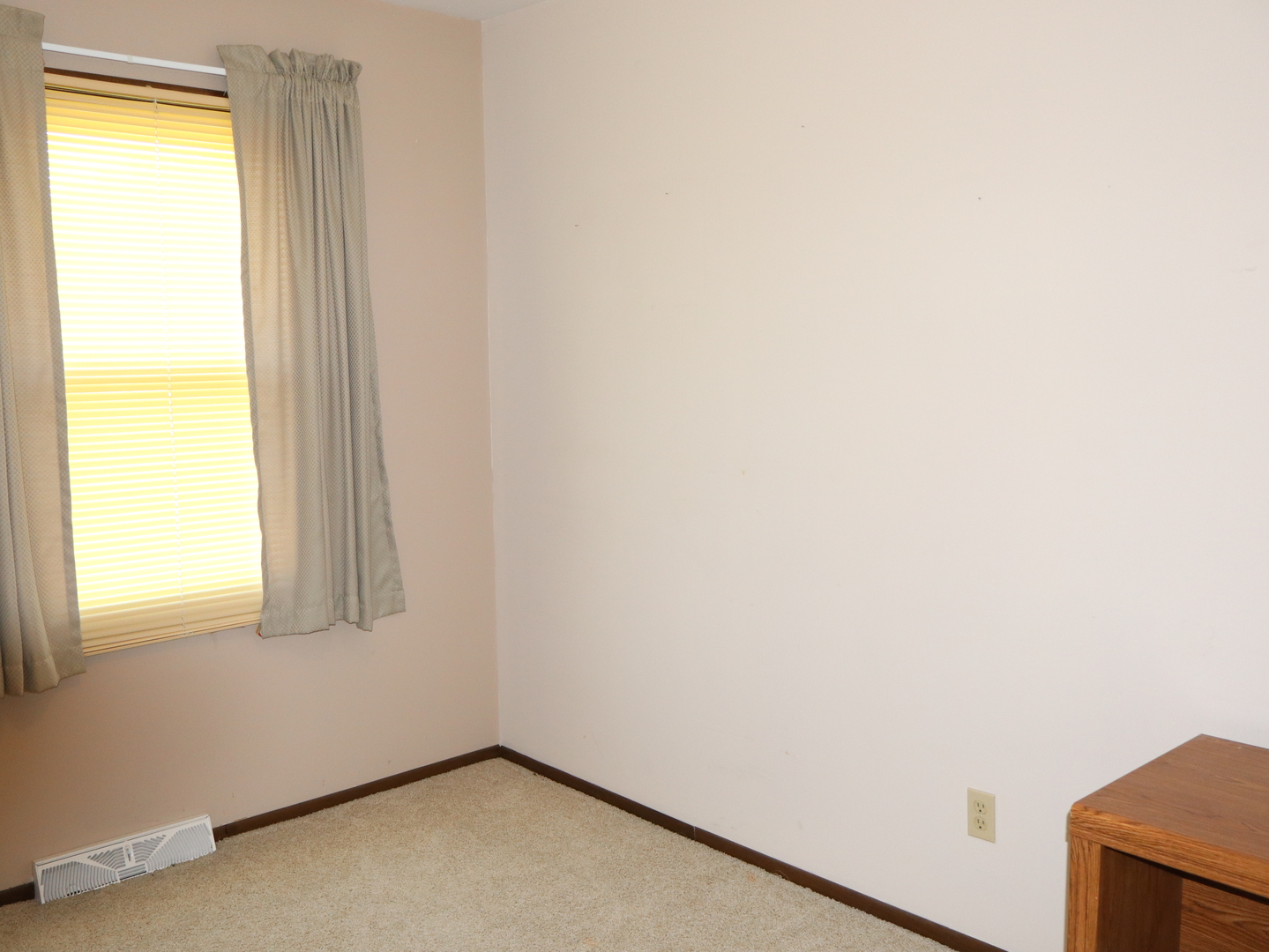 312 Dixon Street Streator, IL 61364 - Photo 10 of 18