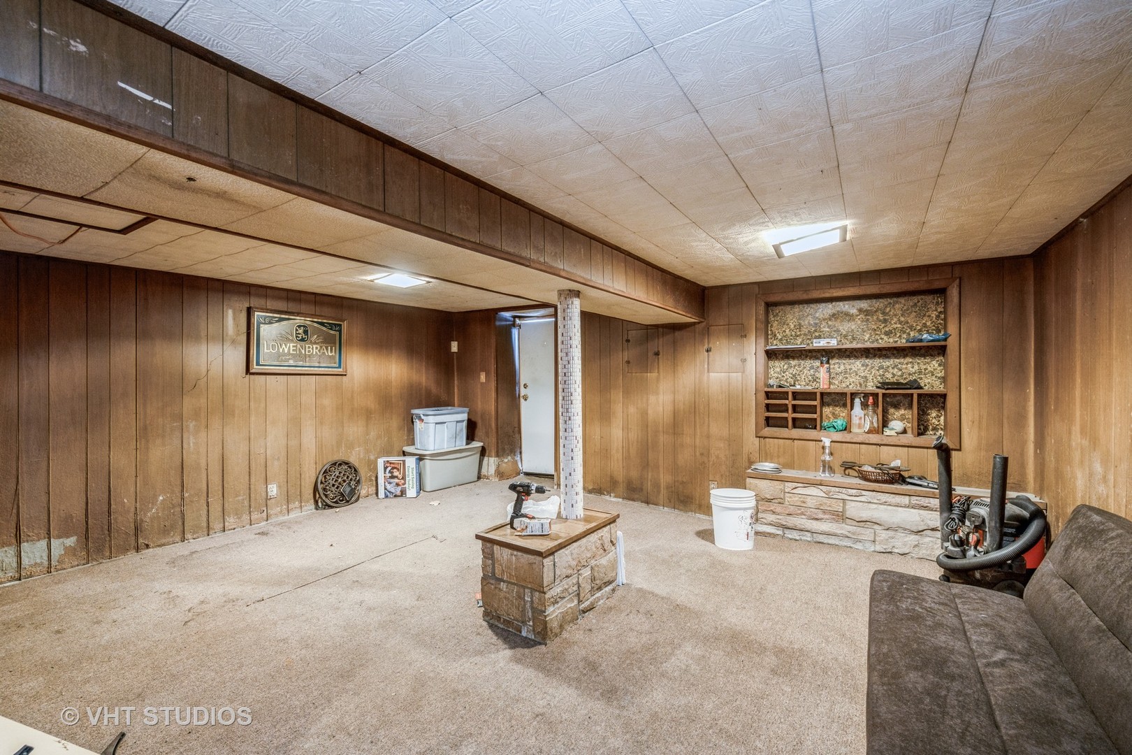 4033 West Cermak Road Chicago, IL 60623 - Photo 12 of 17 a lobby with furniture and floor to ceiling window