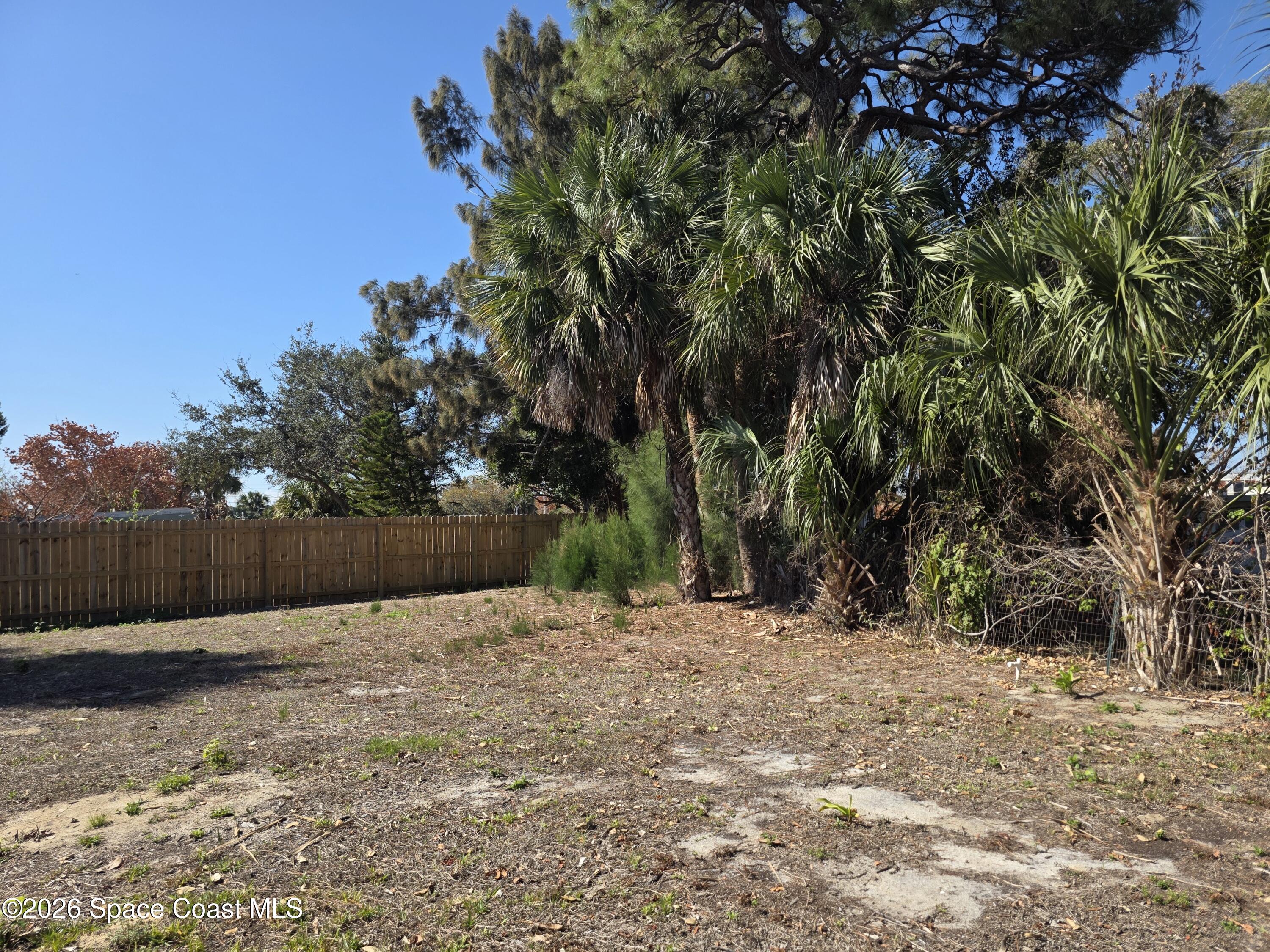 514 Hickory Street Melbourne, FL 32901 - Photo 23 of 27 Spacious Backyard