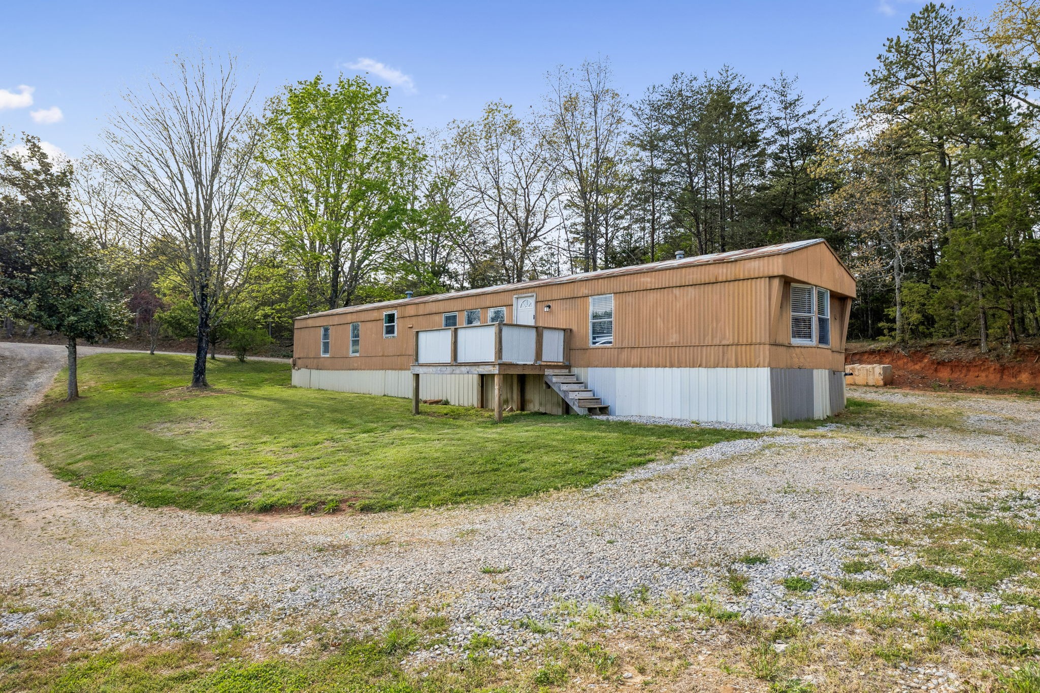 1033 Pollard Road Walling, TN 38587 - Photo 4 of 39