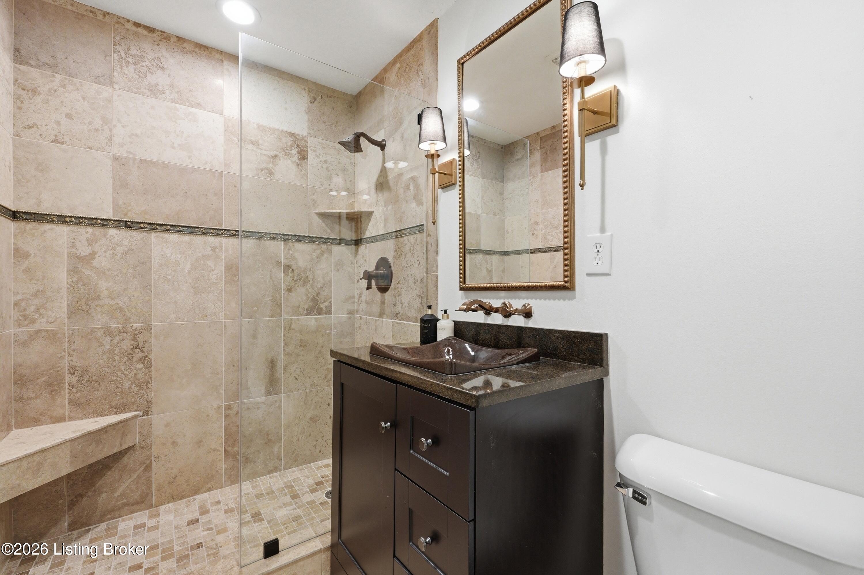 4103 Crestview Road Louisville, KY 40207 - Photo 38 of 79 45_4103crestview_louisvillerealestatemed