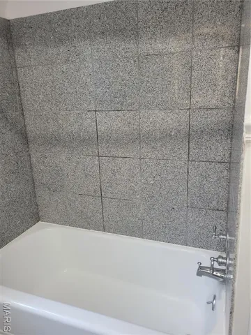 $1,650 | 7230 West Park Avenue, Unit 2, Richmond Heights, MO 63117