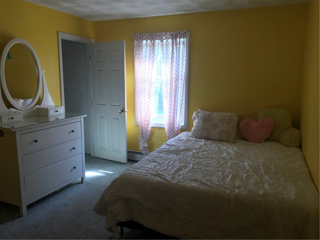 87 Bryant Road Cranston, RI 02910 - Photo 17 of 23 Gallery Image 17