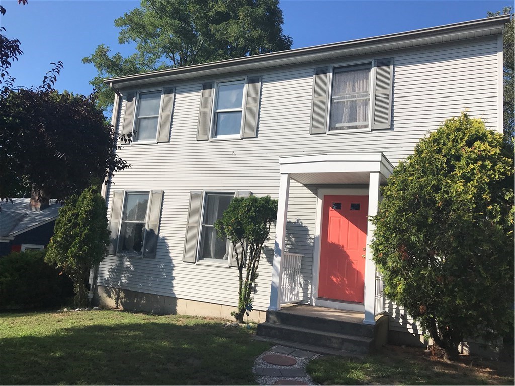87 Bryant Road Cranston, RI 02910 - Photo 2 of 23 Gallery Image 2