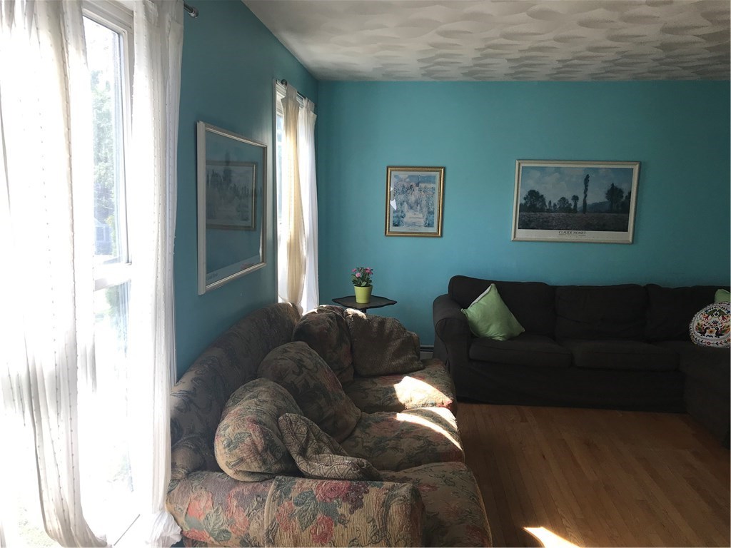 87 Bryant Road Cranston, RI 02910 - Photo 7 of 23 Gallery Image 7