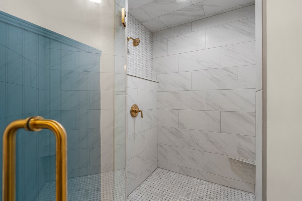 2134 13th Street Columbus, GA 31906 - Photo 23 of 27 a bathroom with a shower