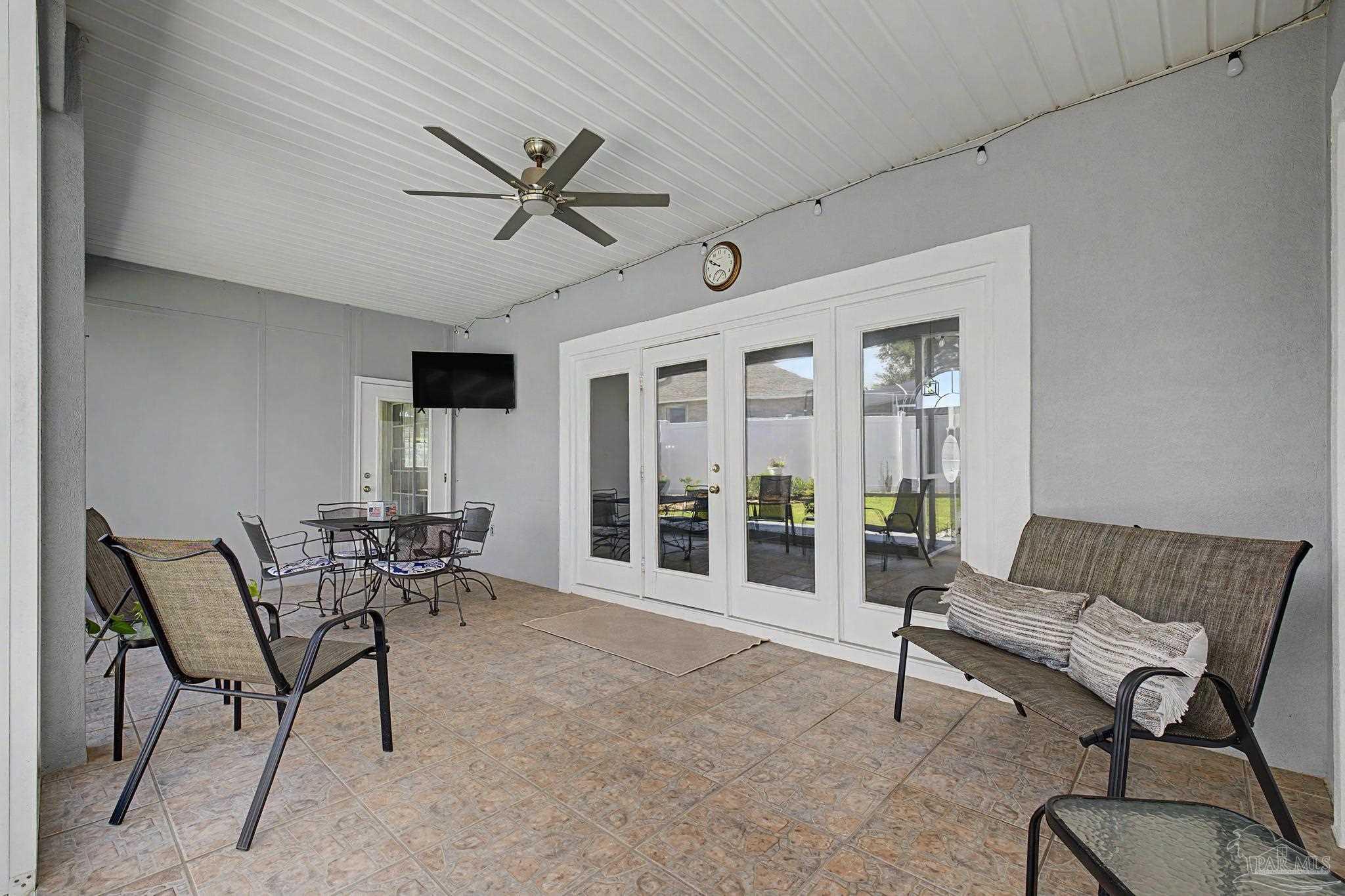 2005 Riviera Lane South Navarre, FL 32566 - Photo 60 of 70 1 CAR GARAGE/SHOP