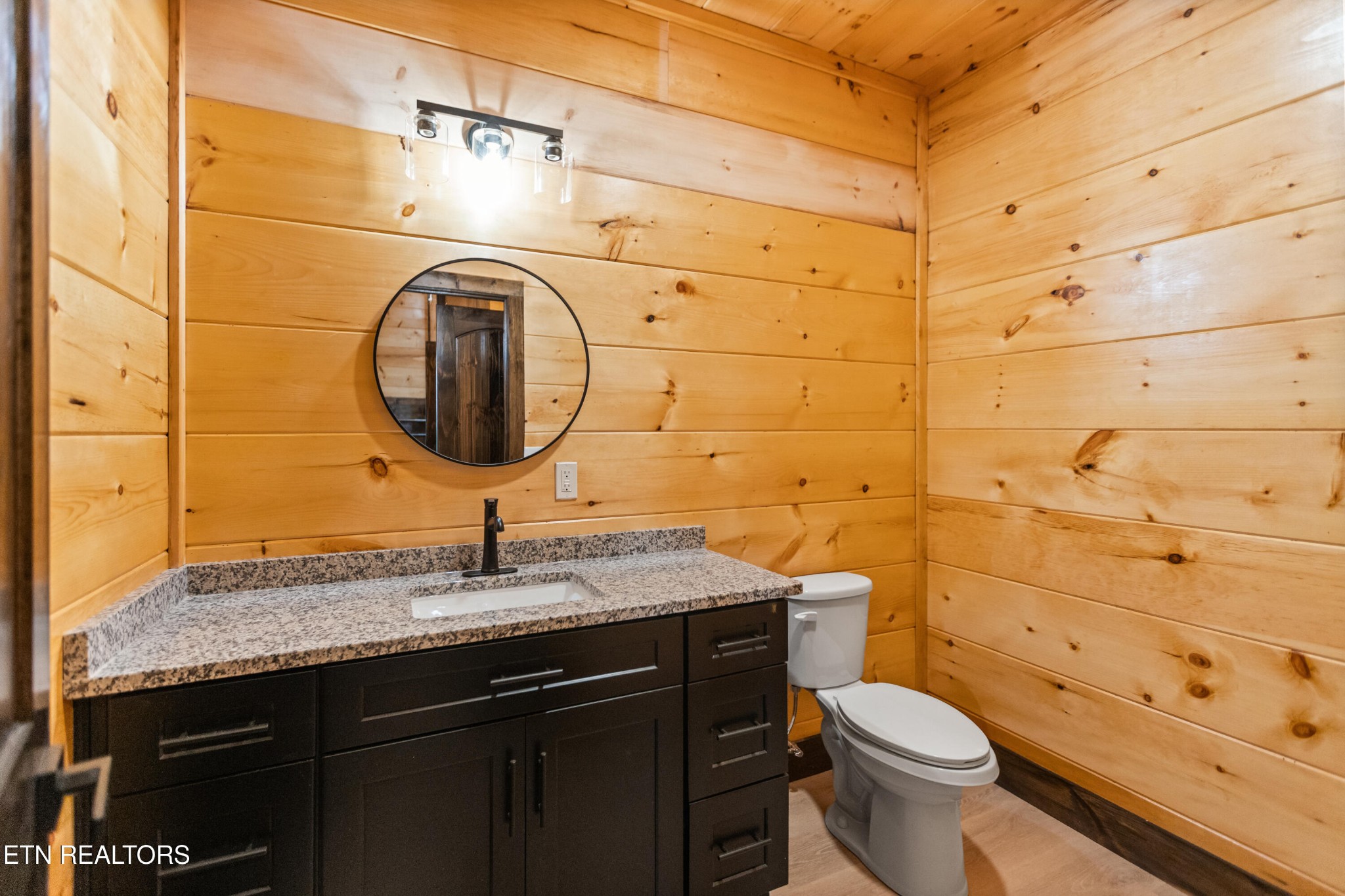 2412 Mountain Ridge Way Sevierville, TN 37862 - Photo 39 of 52 Gallery Image 39