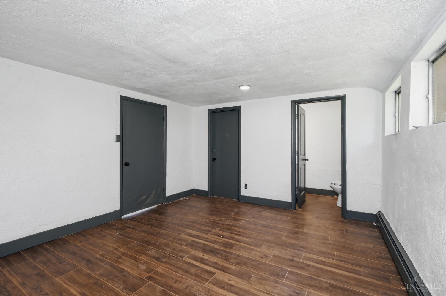 6155 Ridge Avenue Cincinnati, OH 45213 - Photo 18 of 21
