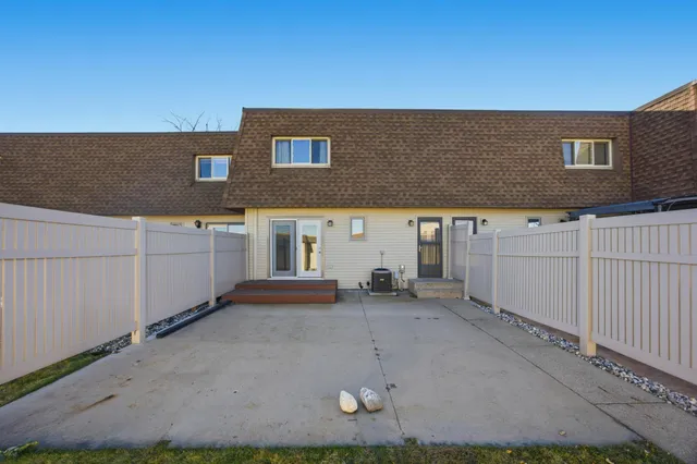 $185,000 | 912 Belsly Boulevard, Moorhead, MN 56560