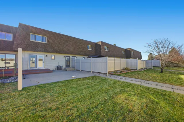 $185,000 | 912 Belsly Boulevard, Moorhead, MN 56560