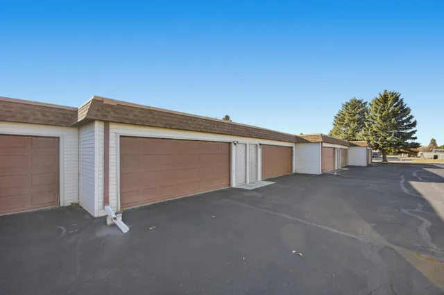 $185,000 | 912 Belsly Boulevard, Moorhead, MN 56560