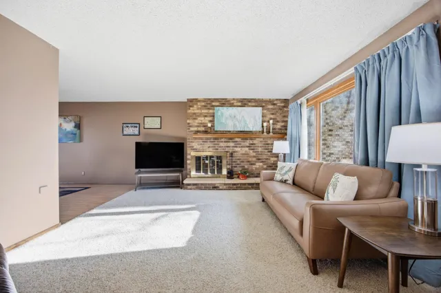 $185,000 | 912 Belsly Boulevard, Moorhead, MN 56560