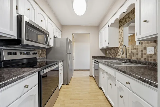 $185,000 | 912 Belsly Boulevard, Moorhead, MN 56560