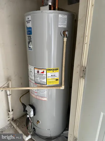 $228,000 | 8905 Stone Creek Place, Unit 201, Pikesville, MD 21208