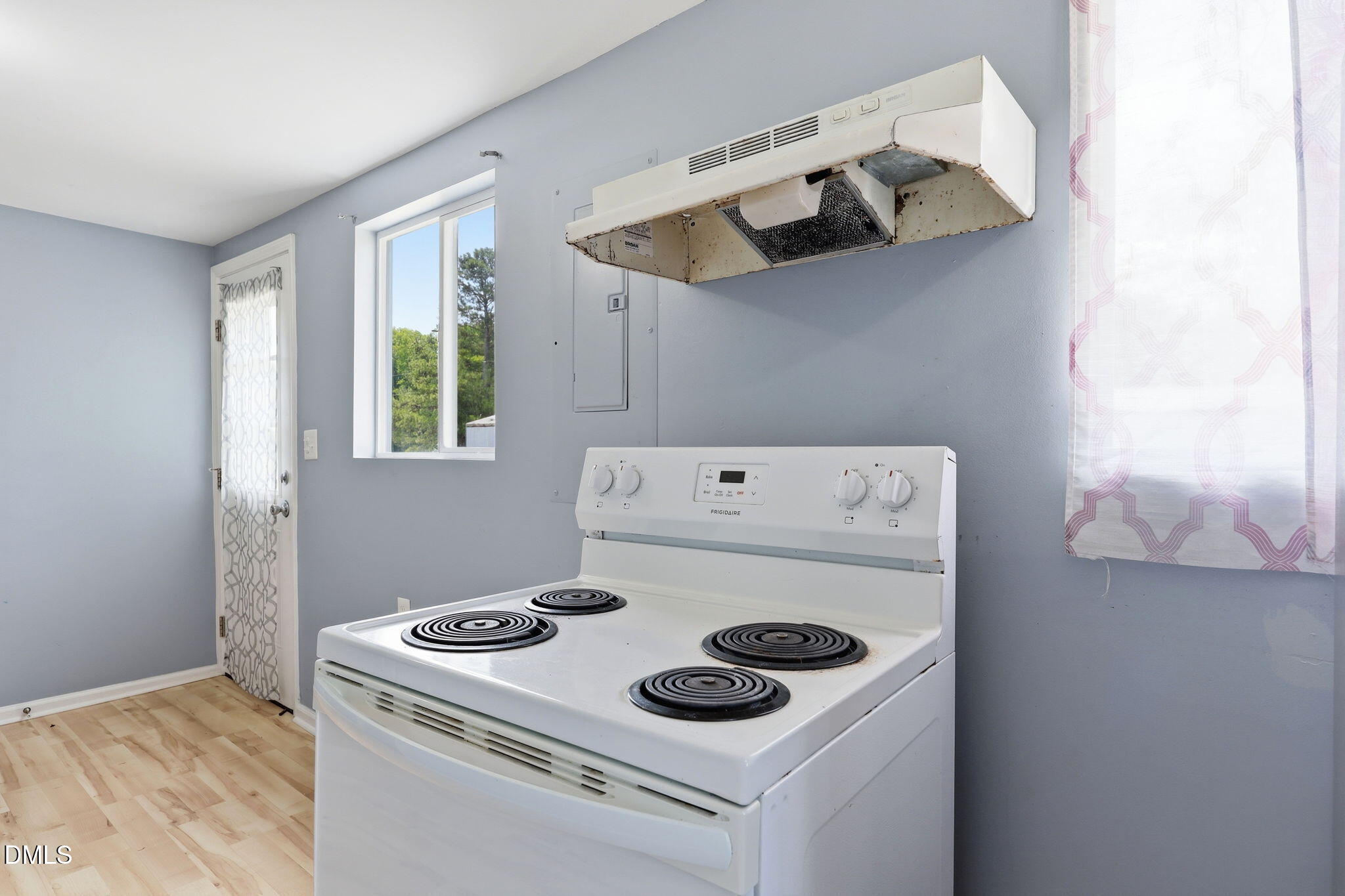 1758 Barber Mill Road Clayton, NC 27520 - Photo 9 of 41 a utility room with dryer and washer