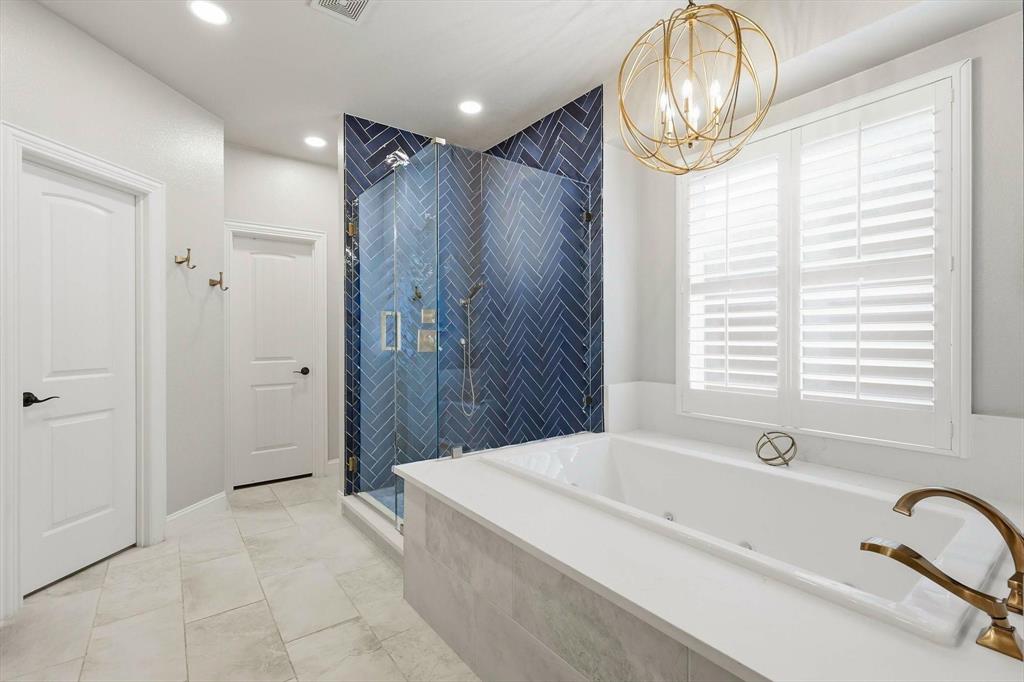 944 Spring Creek Drive Grapevine, TX 76051 - Photo 25 of 37 Bring your Epson Salts and Relax in Jetted Tub