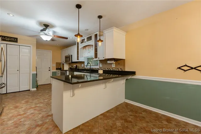 $447,750 | 4605 Shady View Drive, Floyds Knobs, IN 47119